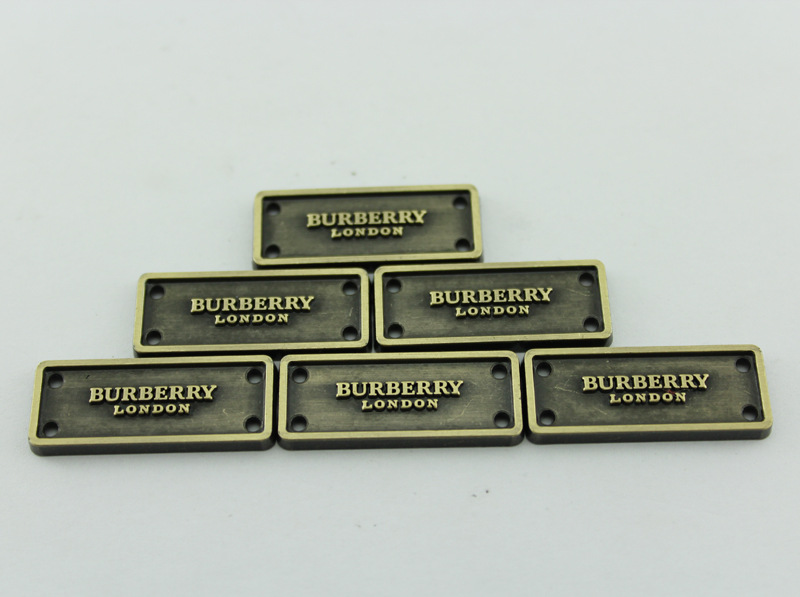 五金牌定制 金属铭牌的专业选择与石狮市升之辅料商行服务解析